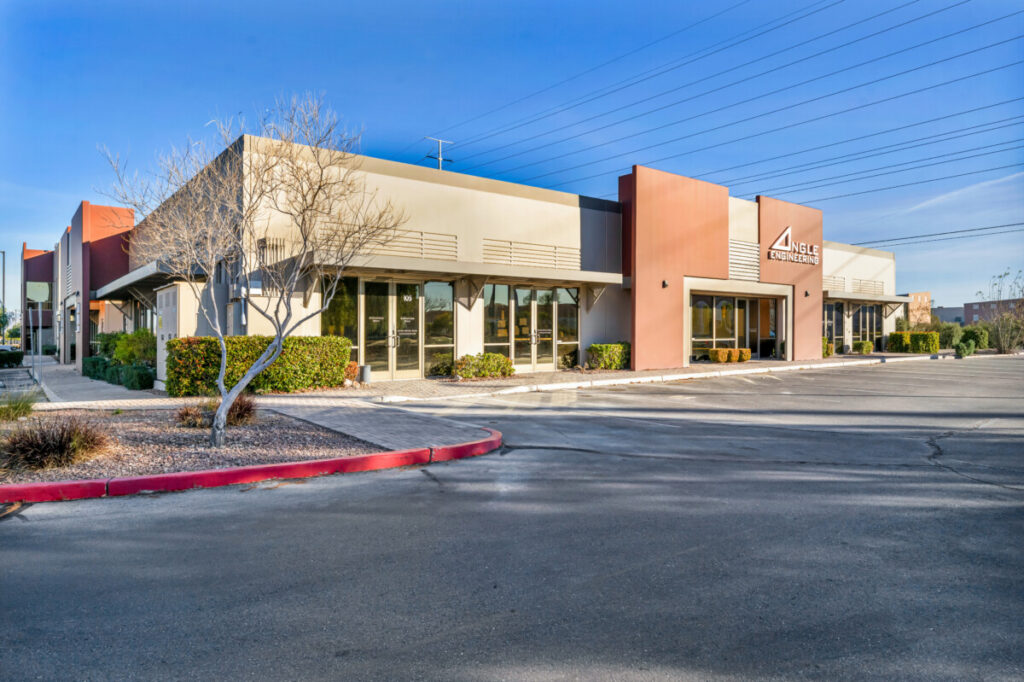 Exterior View of 5995 S Edmond St