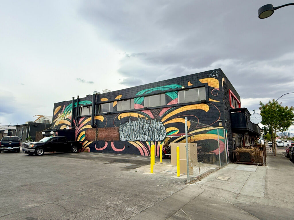 1604 S Commerce St exterior view